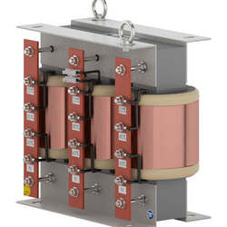 Autotransformador trifásico